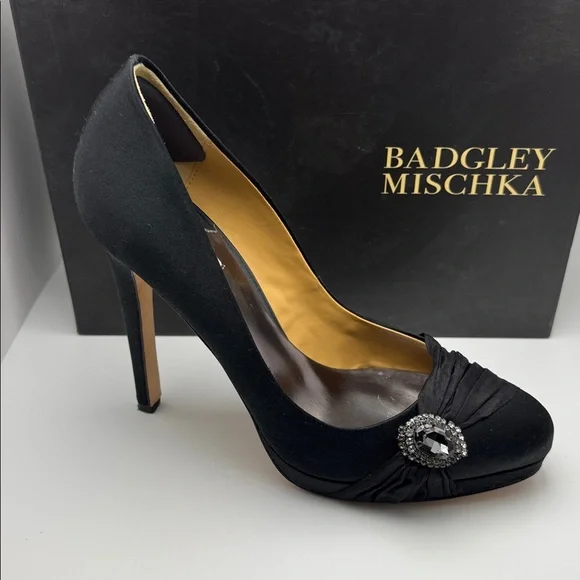 EUC - Badgley Mischka ODell Jeweled Black Satin Platform Pumps w/ box, dust bag - Picture 4 of 9
